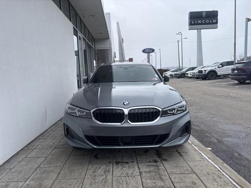 2023 BMW 330 i xDrive