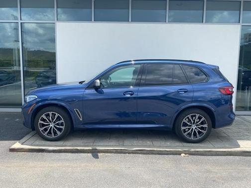 2020 BMW X5 M50i