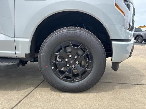 2025 Ford F-150 Lightning XLT