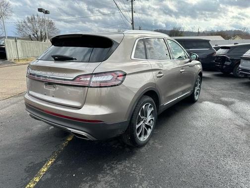 2021 Lincoln Nautilus Reserve