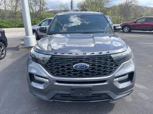 2022 Ford Explorer ST-Line