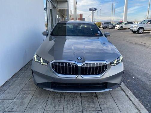 2026 BMW 530 i xDrive