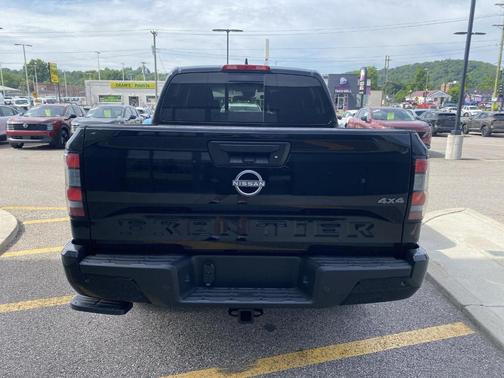 Super Black 2026 Nissan Frontier SV