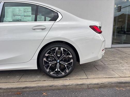 Alpine White 2026 BMW 330 I XDrive NA
