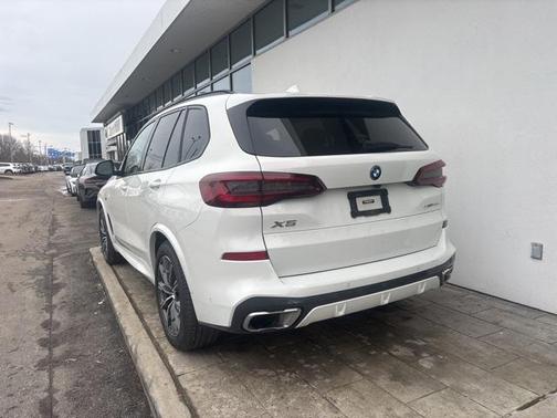 2023 BMW X5 PHEV xDrive45e