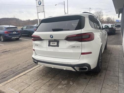 2023 BMW X5 PHEV xDrive45e