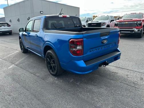 2025 Ford Maverick Lobo Standard