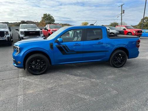 2025 Ford Maverick Lobo Standard