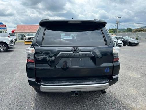 2023 Toyota 4Runner TRD Off Road