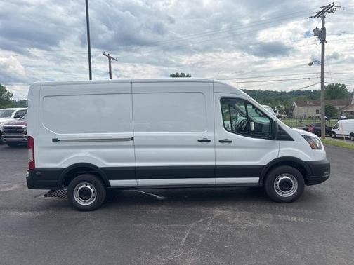 2025 Ford Transit-250 148 WB Medium Roof Cargo