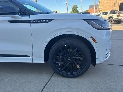 2025 Lincoln Aviator Reserve AWD