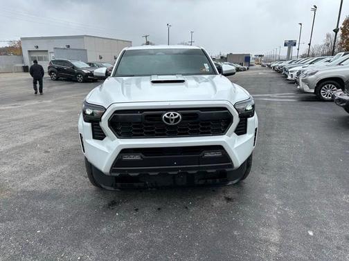 2025 Toyota Tacoma TRD Sport