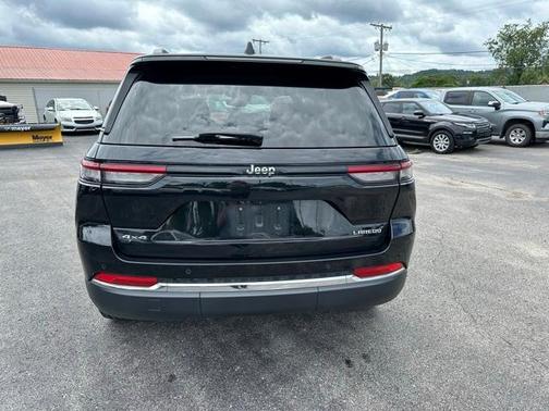 2023 Jeep Grand Cherokee Laredo