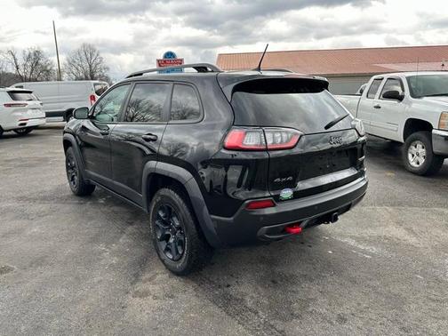2021 Jeep Cherokee Trailhawk