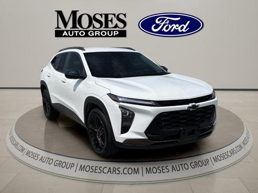 Summit White 2025 Chevrolet Trax ACTIV