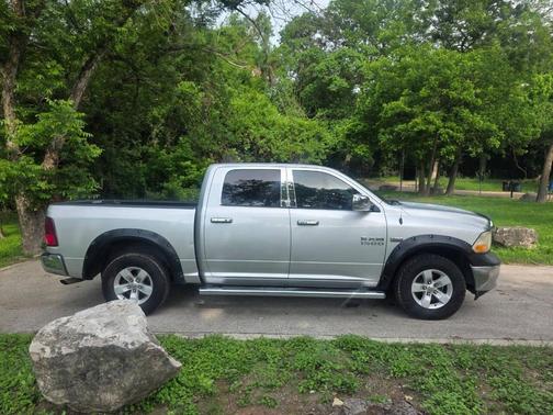 Bright Silver Metallic Clearcoat 2018 RAM 1500 Tradesman