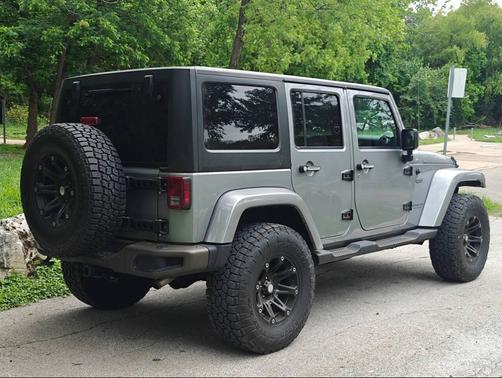 Billet Silver Metallic Clearcoat 2016 Jeep Wrangler 75th Anniversary