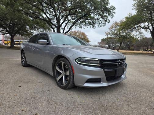 2017 Dodge Charger SE