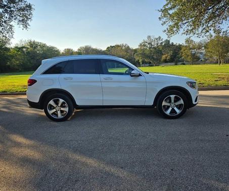 2016 Mercedes-Benz GLC 300 Base
