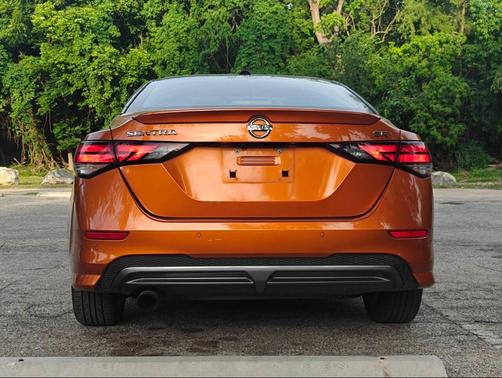 Monarch Orange/Super Black 2020 Nissan Sentra SR