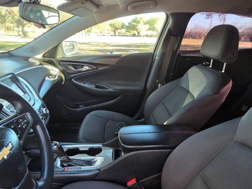 2017 Chevrolet Malibu 1LT