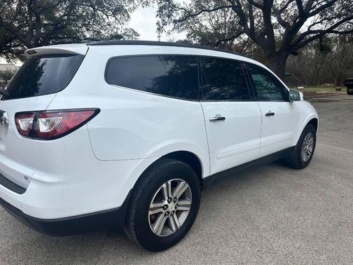 2017 Chevrolet Traverse 2LT