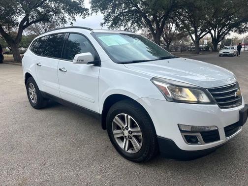 2017 Chevrolet Traverse 2LT