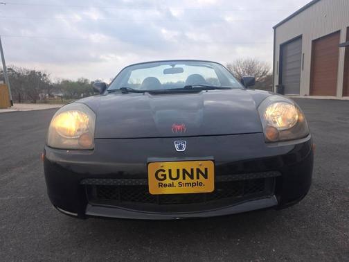 2000 Toyota MR2 Base 2dr Convertible