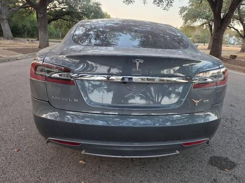 Gray Metallic 2013 Tesla Model S Base