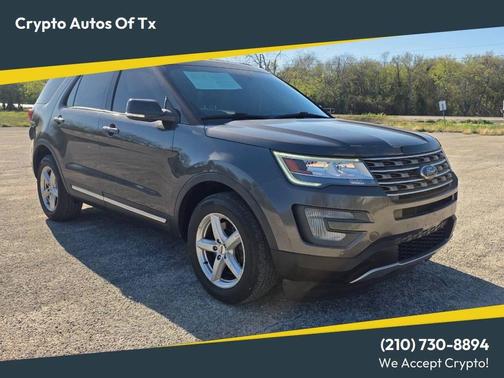 Magnetic 2017 Ford Explorer XLT