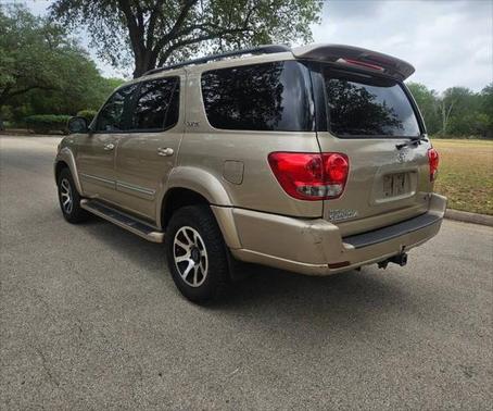 2005 Toyota Sequoia SR5