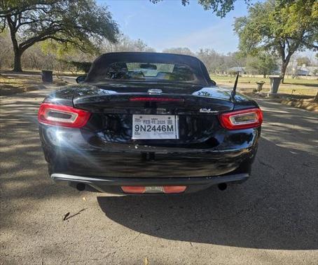 2017 FIAT 124 Spider Base