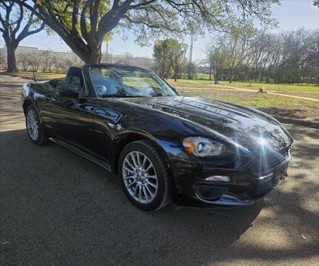 2017 FIAT 124 Spider Base
