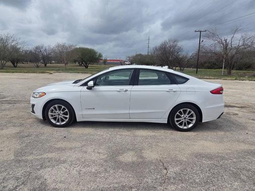 2019 Ford Fusion Hybrid SE