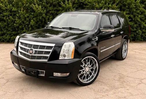 Black 2013 Cadillac Escalade Platinum Edition