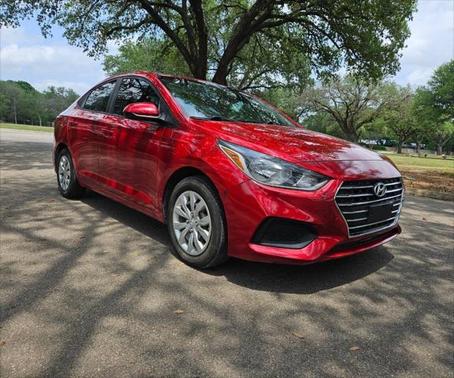 2020 Hyundai Accent SE
