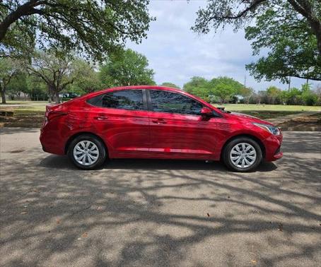 2020 Hyundai Accent SE