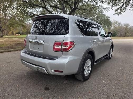 2017 Nissan Armada SV