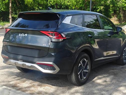 Gravity Gray 2023 Kia Sportage Hybrid LX