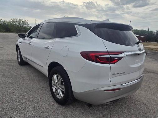 White Frost Tricoat 2021 Buick Enclave FWD Essence