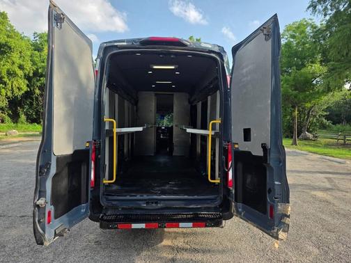 Blue Jeans 2020 Ford Transit-250 Base