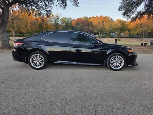 2018 Toyota Camry XLE