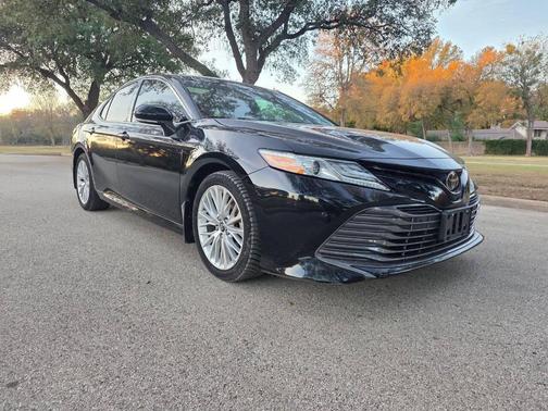 2018 Toyota Camry XLE