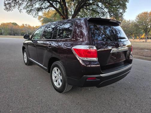 2013 Toyota Highlander SE