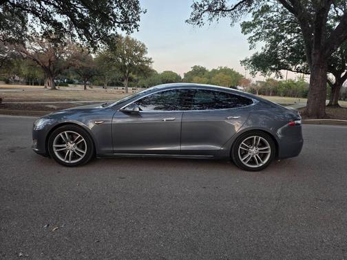 2013 Tesla Model S Base