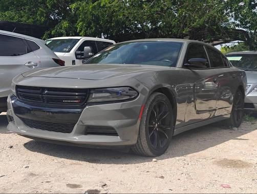 Destroyer Gray Clearcoat 2017 Dodge Charger SE