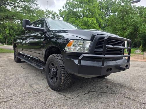 Brilliant Black Crystal Pearlcoat 2018 RAM 2500 Tradesman Crew Cab 4x4 8' Box