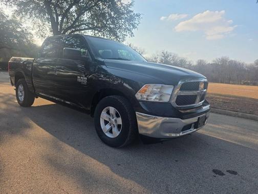 2021 RAM 1500 Classic SLT