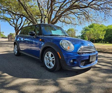 2013 MINI Hardtop Cooper