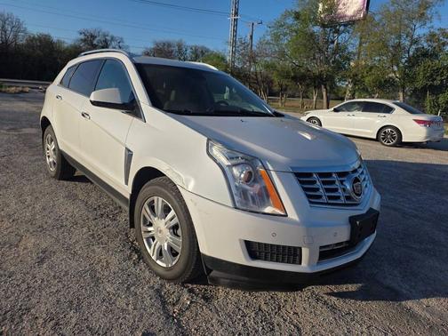 White 2014 Cadillac SRX Luxury Collection